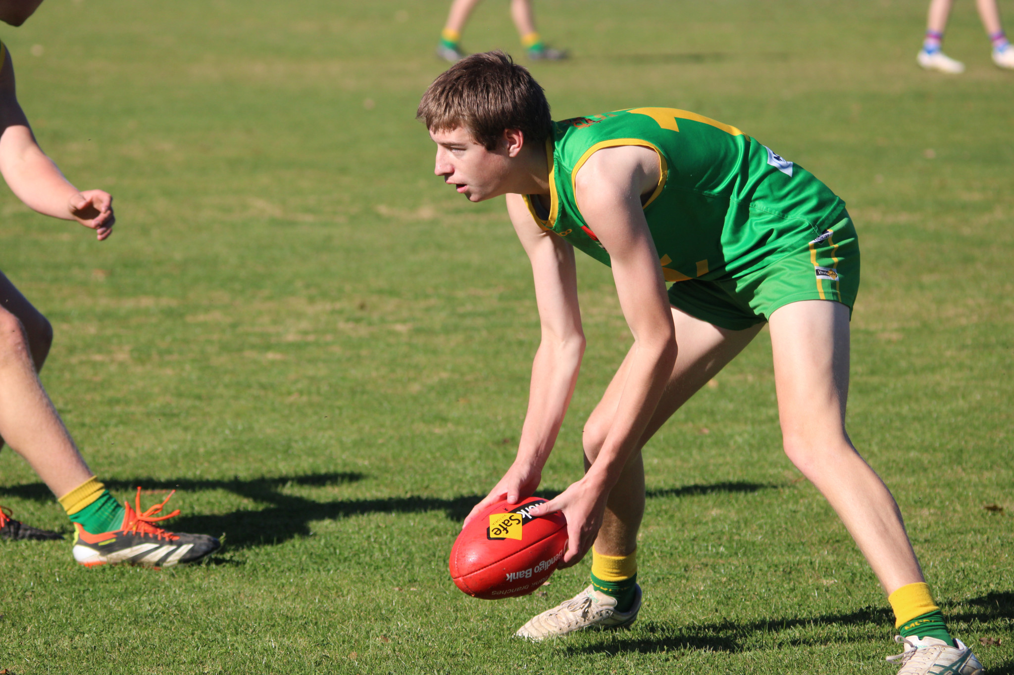Grasshoppers’ Patrick Nellthorp picks up the ball. PHOTO: CHRIS GRAETZ