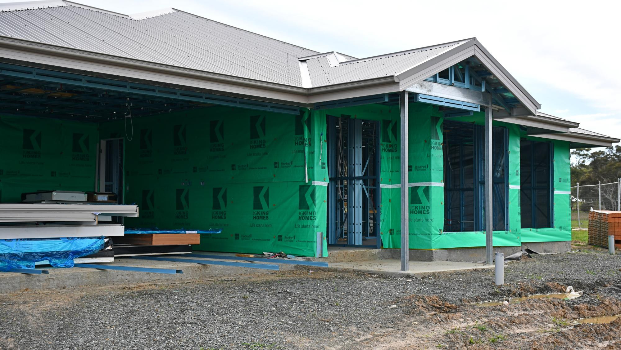 The development of dozens of new homes in Ararat is progressing swiftly, thanks to the Victorian Government’s support and the completion of essential infrastructure at the Greenhill Lake Estate. Picture by Ben Fraser