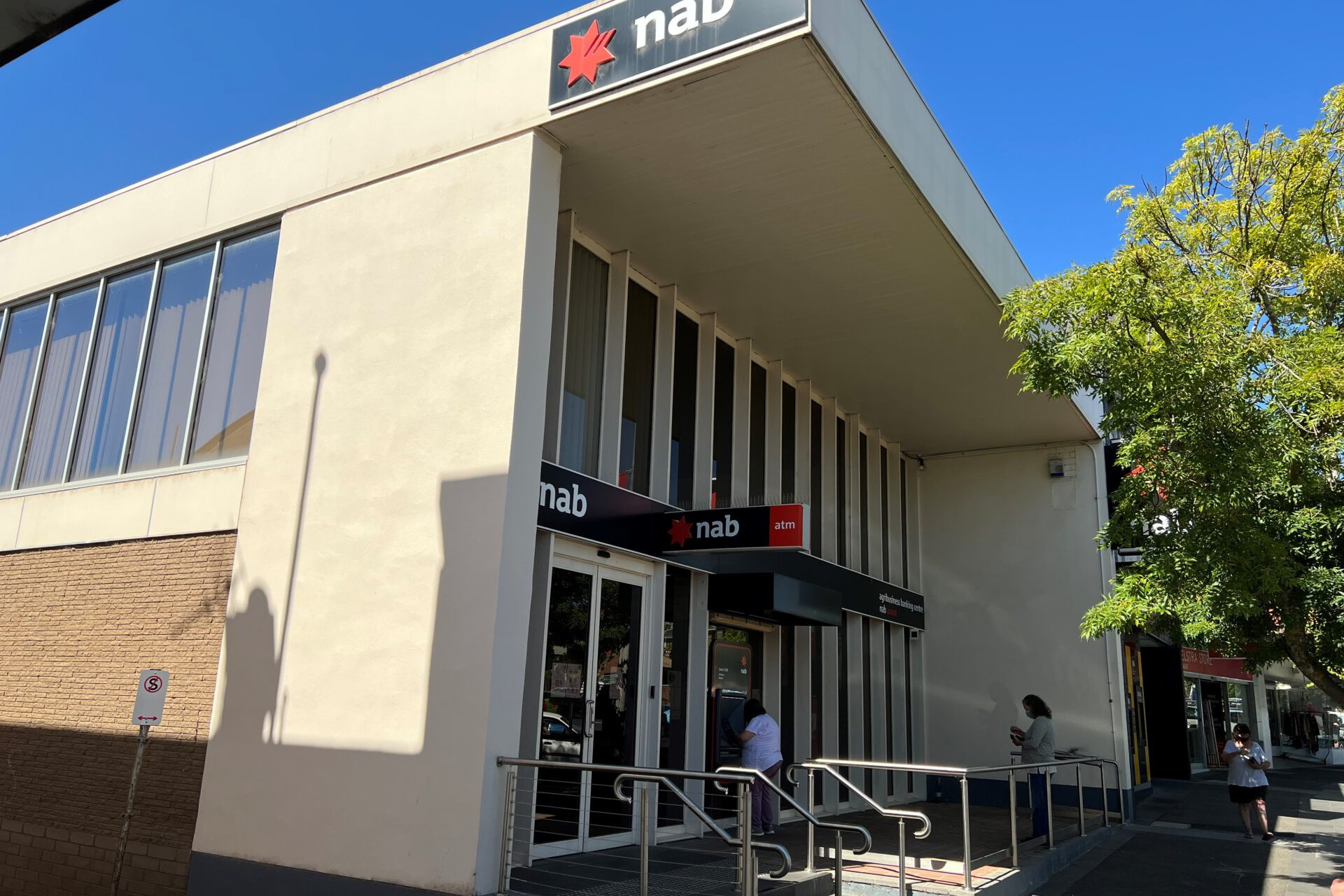 16 day closure angers NAB customers - feature photo