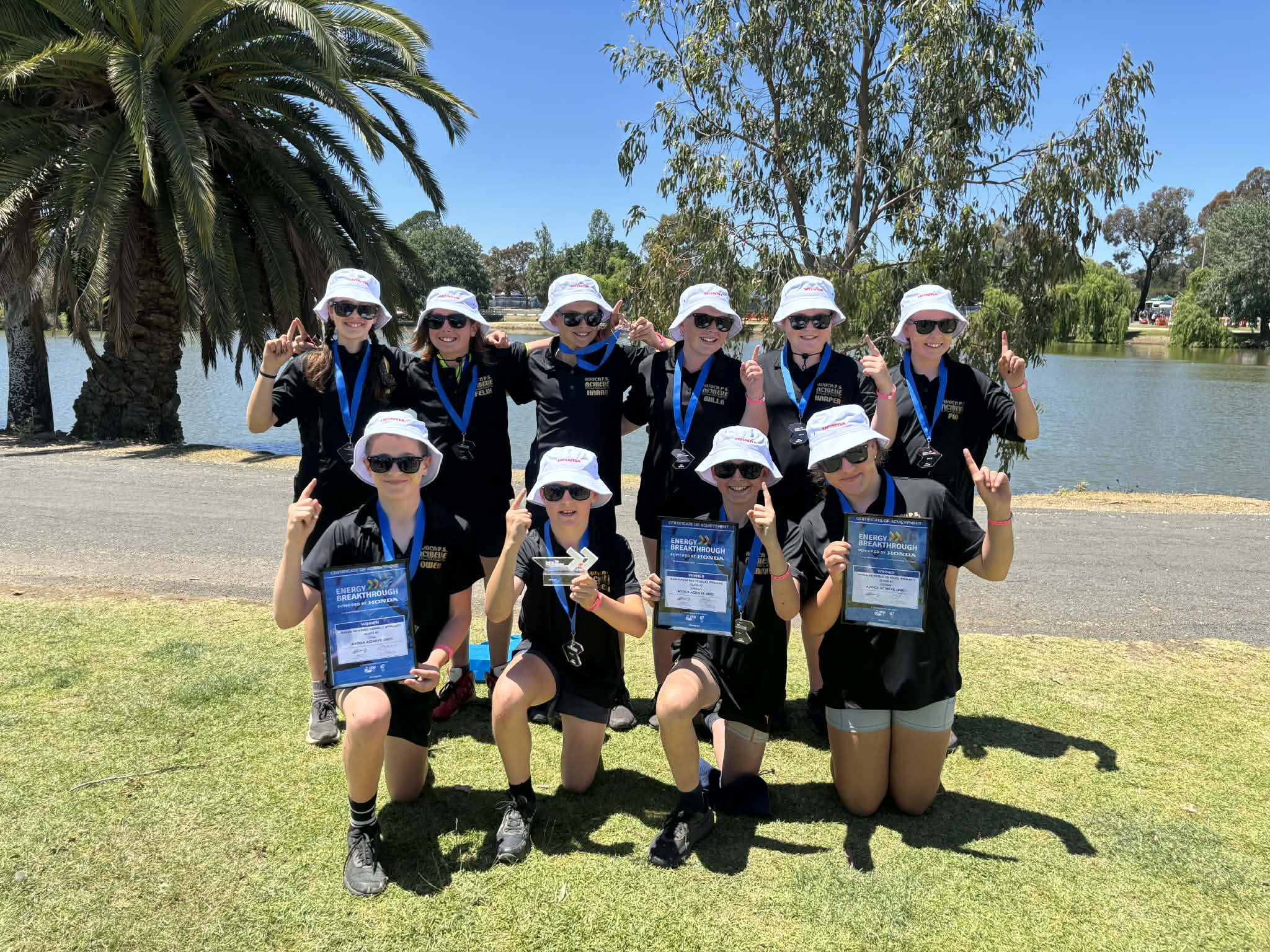 Avoca Achieve HPV team after their overall win.