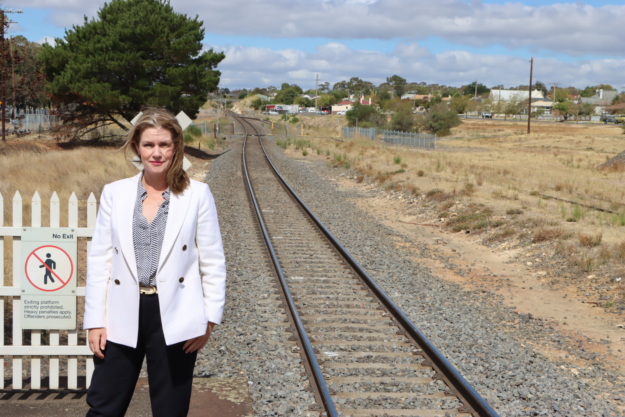 Member for Lowan Emma Kealy was in Stawell this week to discuss the potential return of passenger trains.