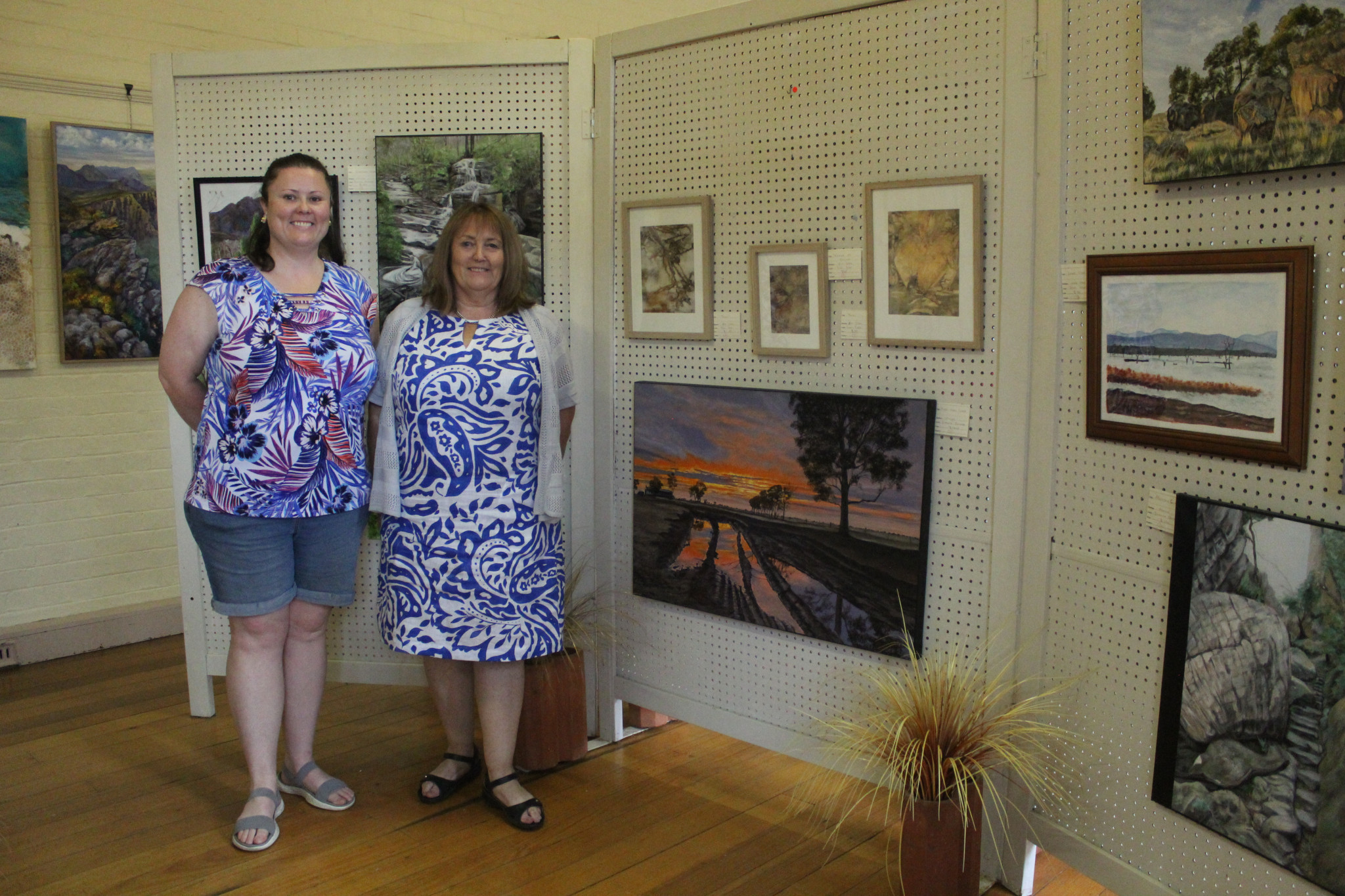 Kate and Michelle Mulvenney from Concongella enjoying the Deep Lead art show.