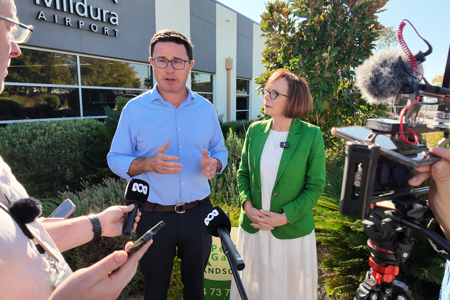 Nationals Leader David Littleproud announce an end to the coalition agreement pictured with local MP Dr Anne Webster.