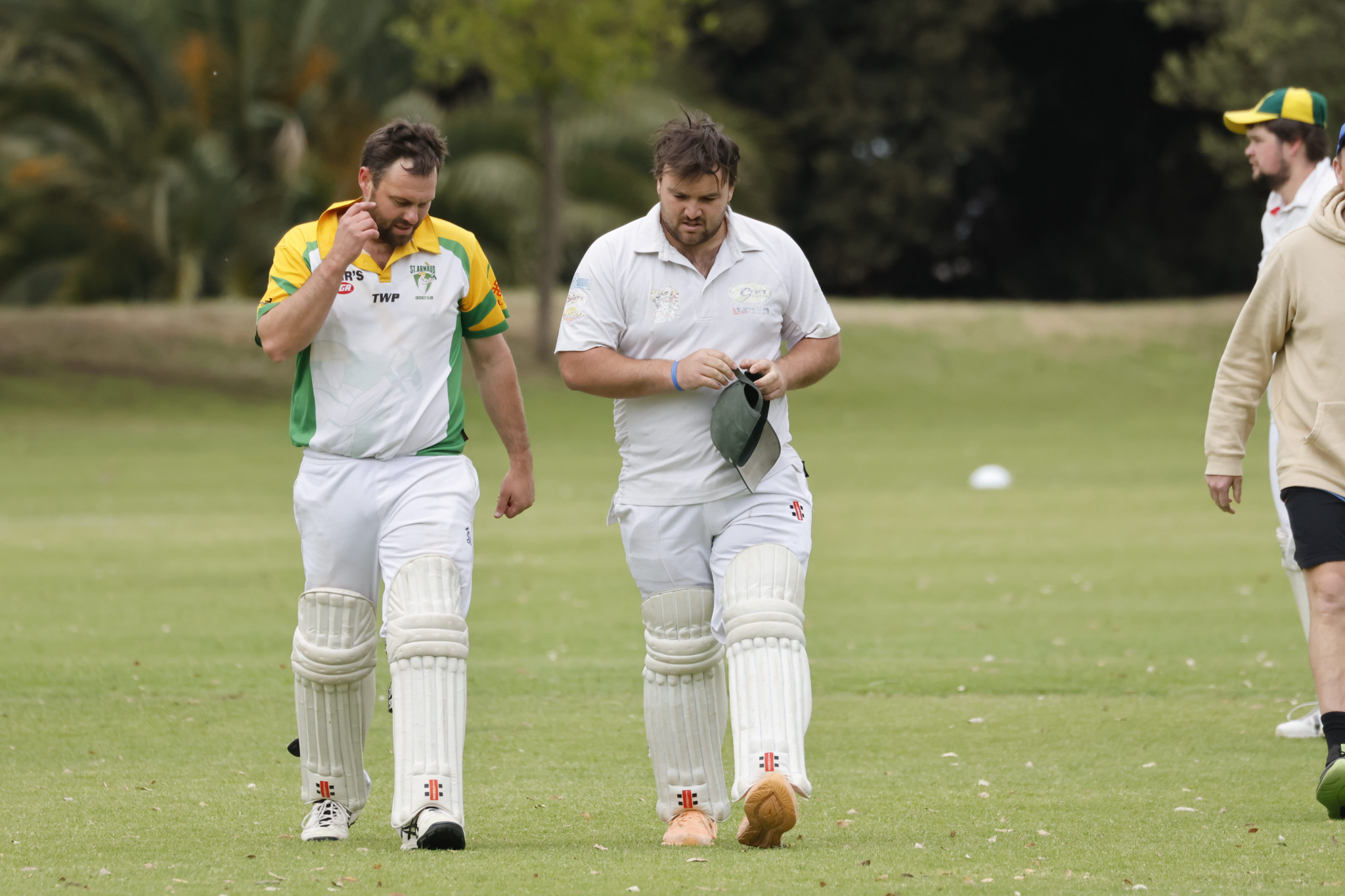 St Arnaud's Jake Patching and Ned Gorrie talk tactics.