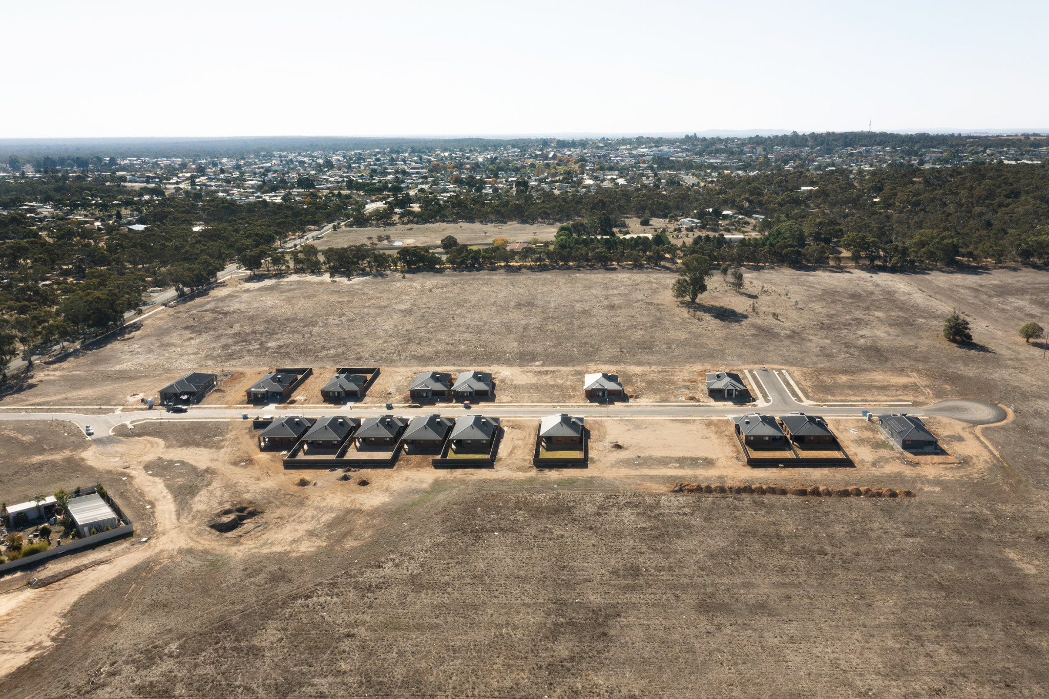 The first homes are now complete at Stawell’s Fringelily Estate.