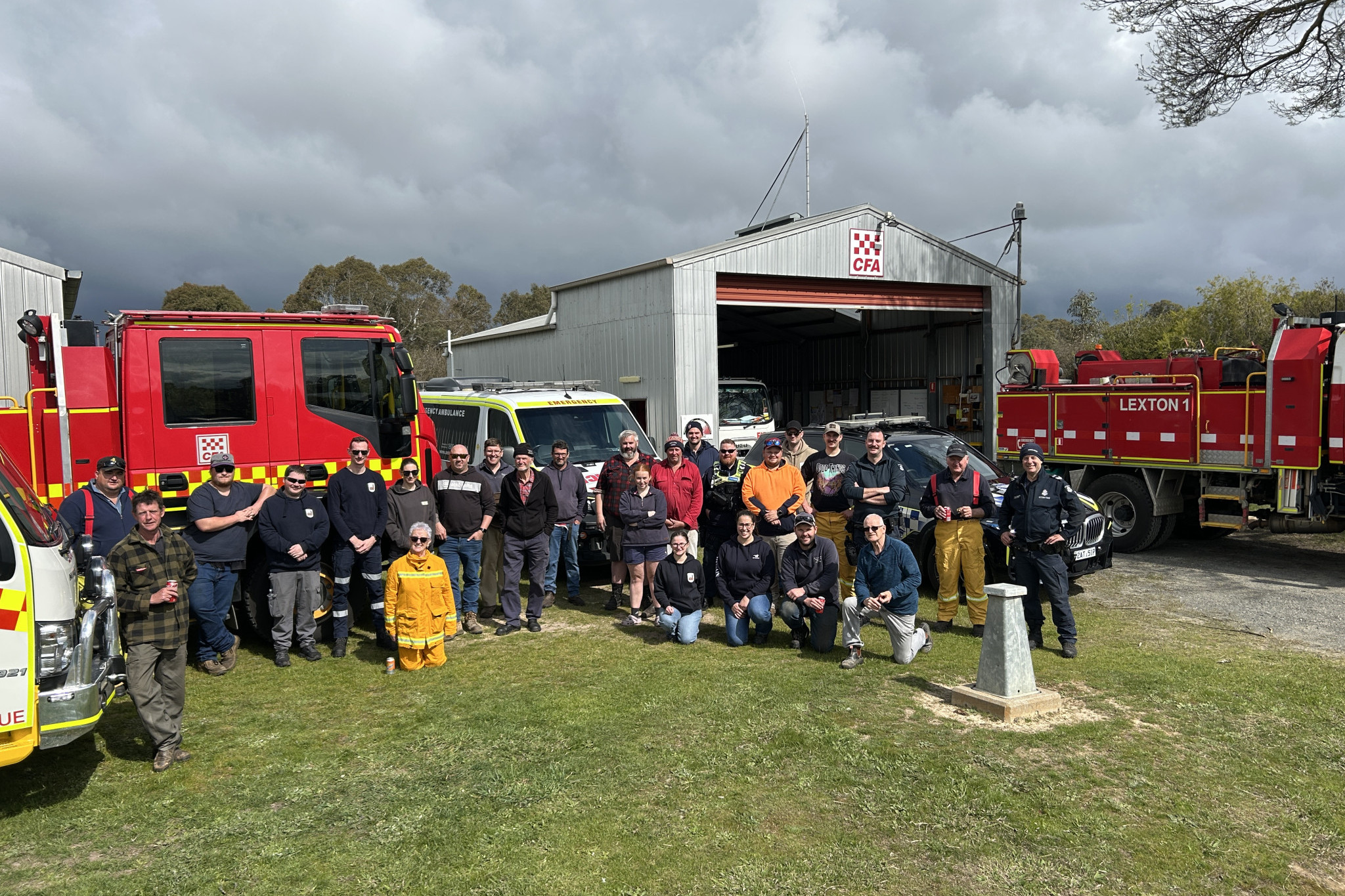 Avoca and Lexton CFA, Avoca Police, Ballarat Rescue, Ambulance Victoria, and Ballarat Highway Patrol work together in a joint training operation.