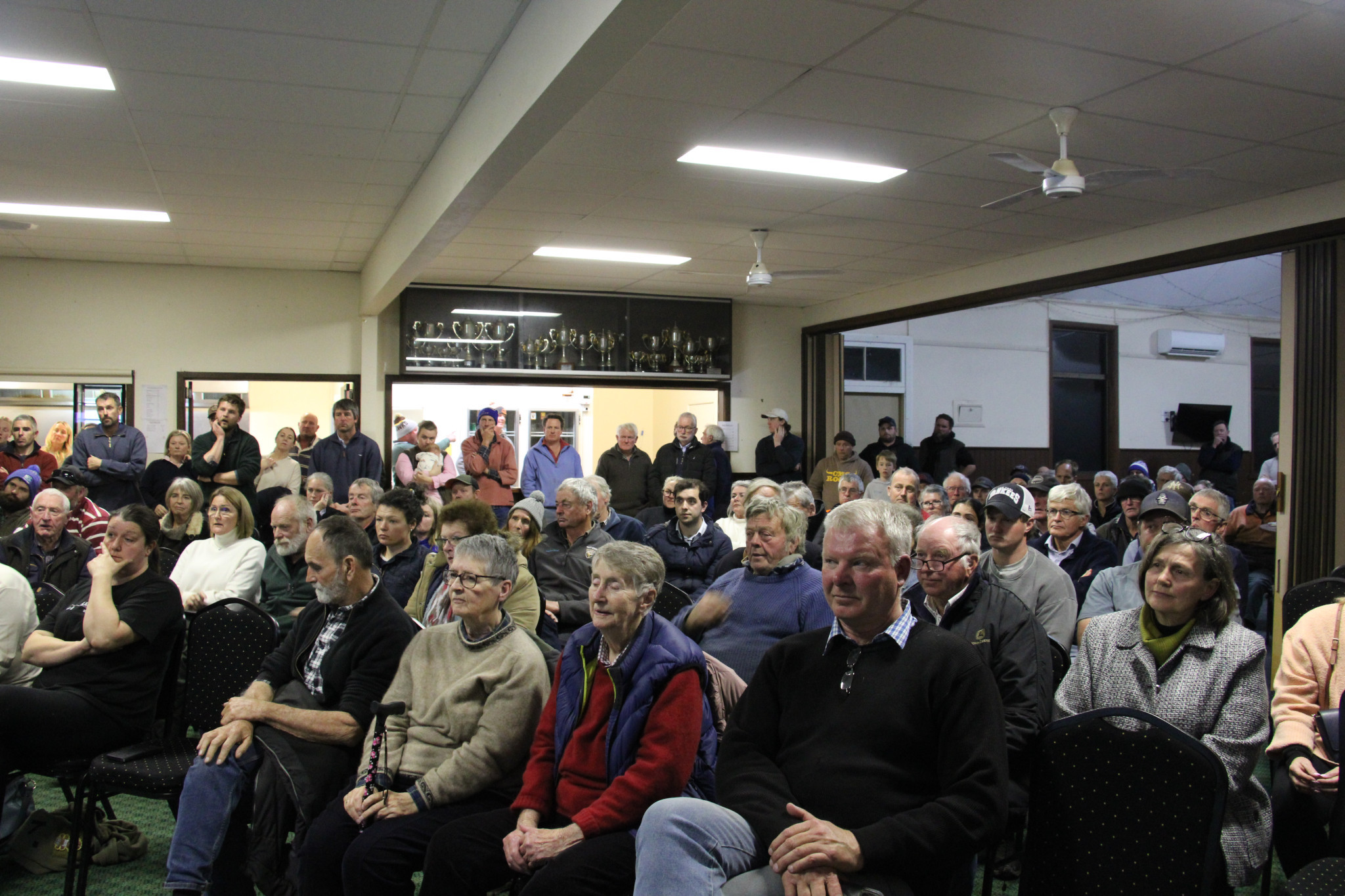 Winds swirl at Tatyoon meeting - feature photo