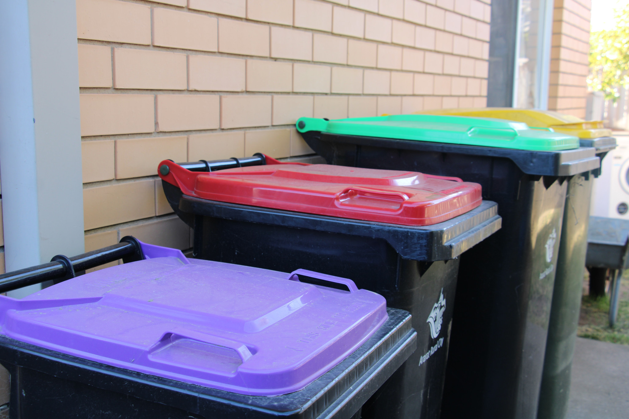 The four bin system is already in place in neighbouring municipalities including Ararat Rural City.