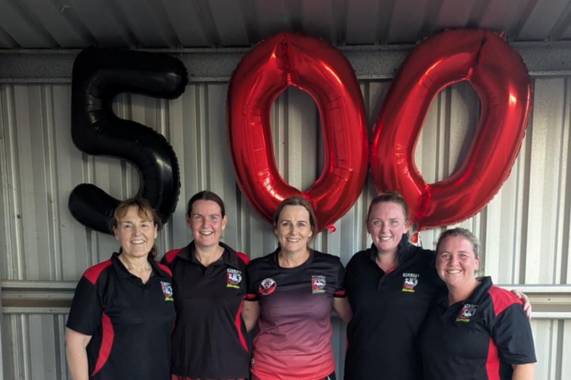 Dark (centre) with L-R: Jodie Hendy, Michelle Beaton, Kristy Ainley and Madi Freeland.